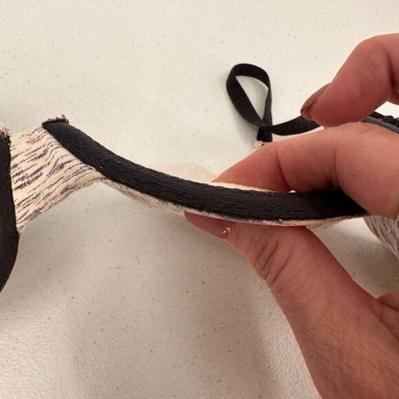 Victoria’s Secret Lined Demi Bra Size 34D - Picture 5 of 6